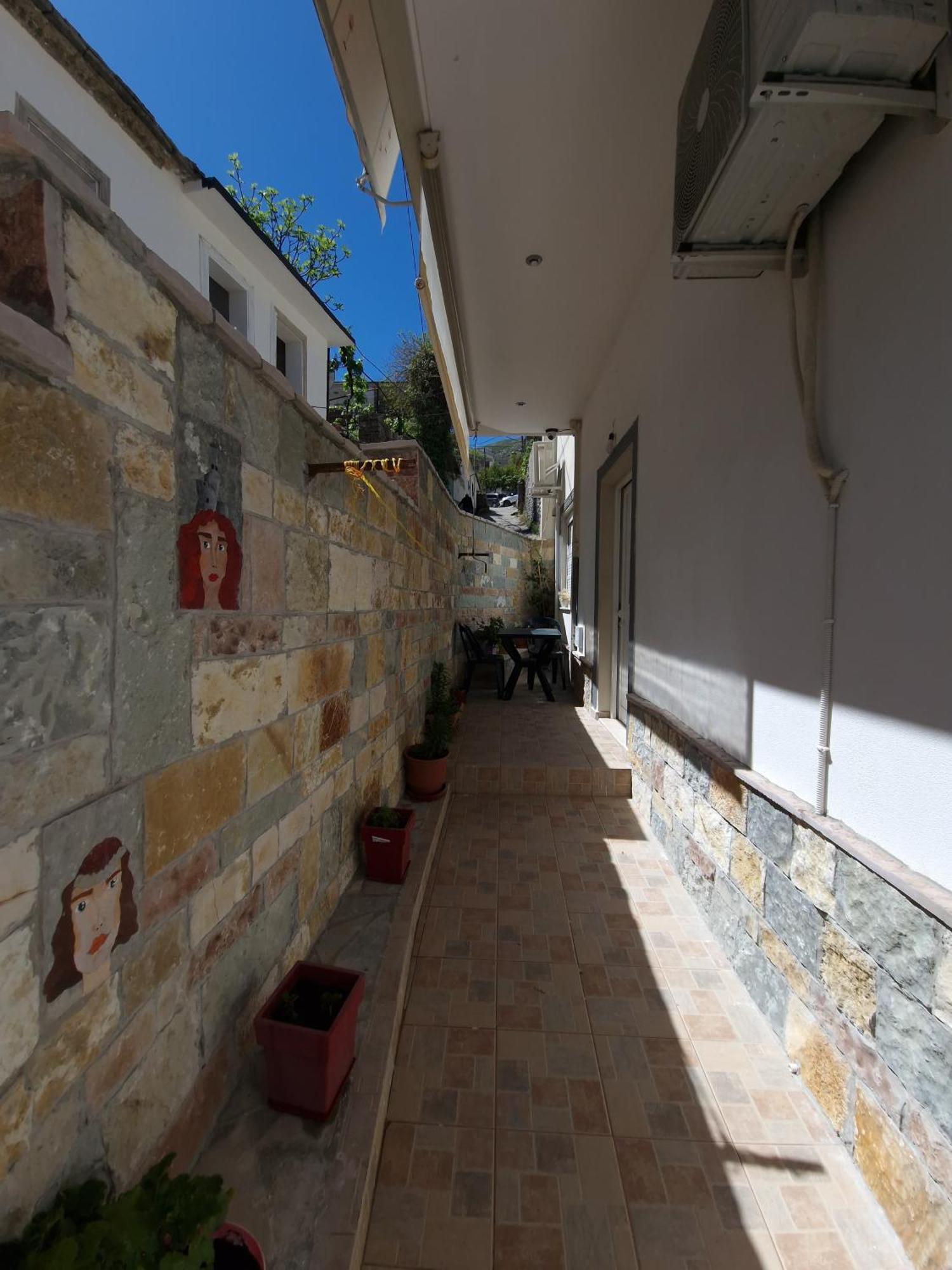 Apartment Antigona Gjirokastër Dış mekan fotoğraf