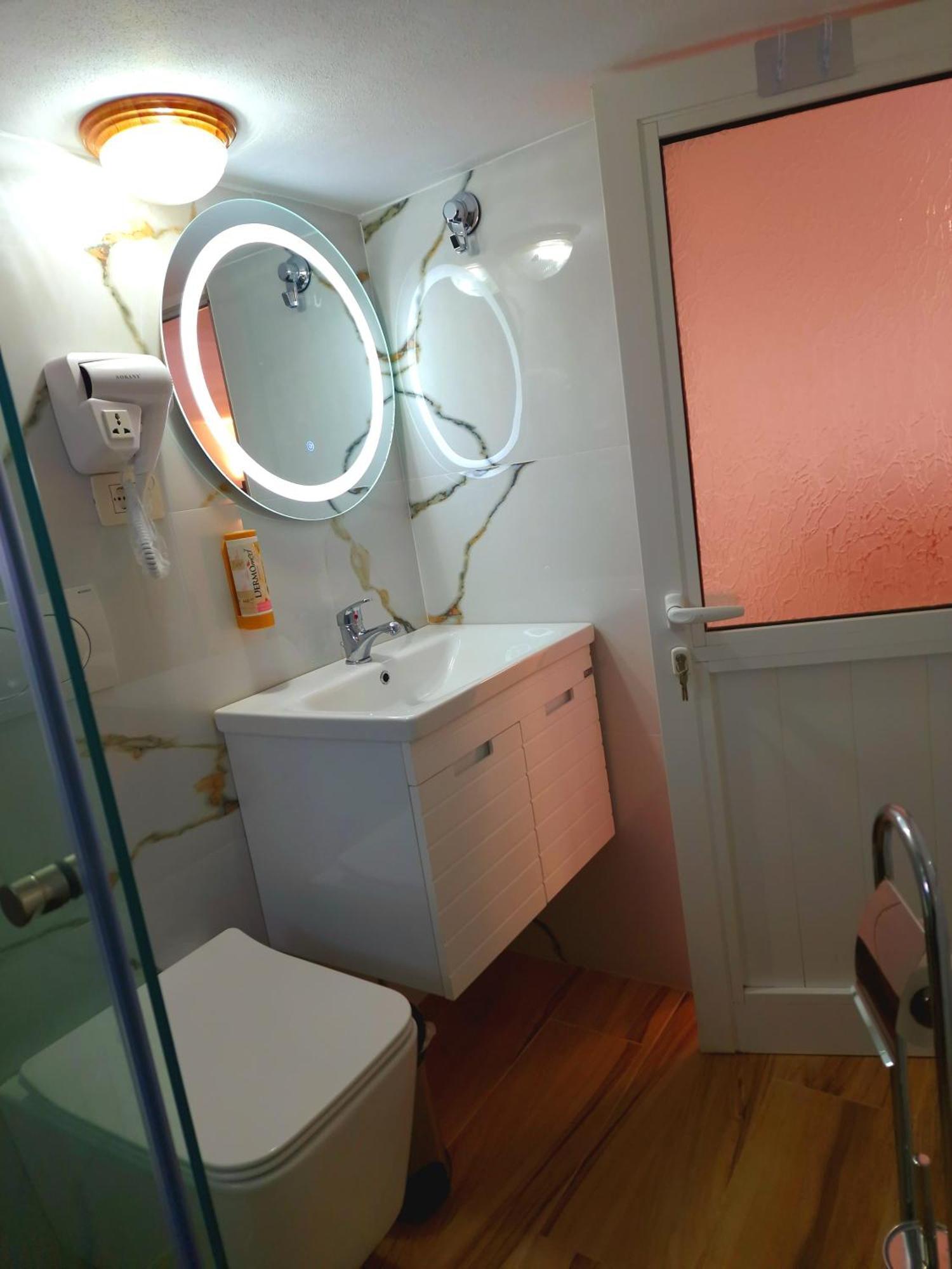 Apartment Antigona Gjirokastër Dış mekan fotoğraf