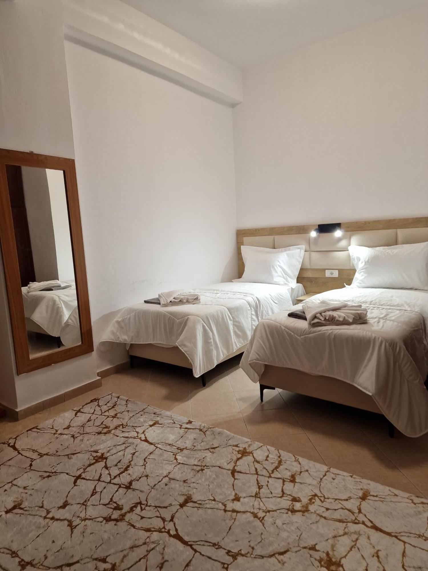 Apartment Antigona Gjirokastër Dış mekan fotoğraf