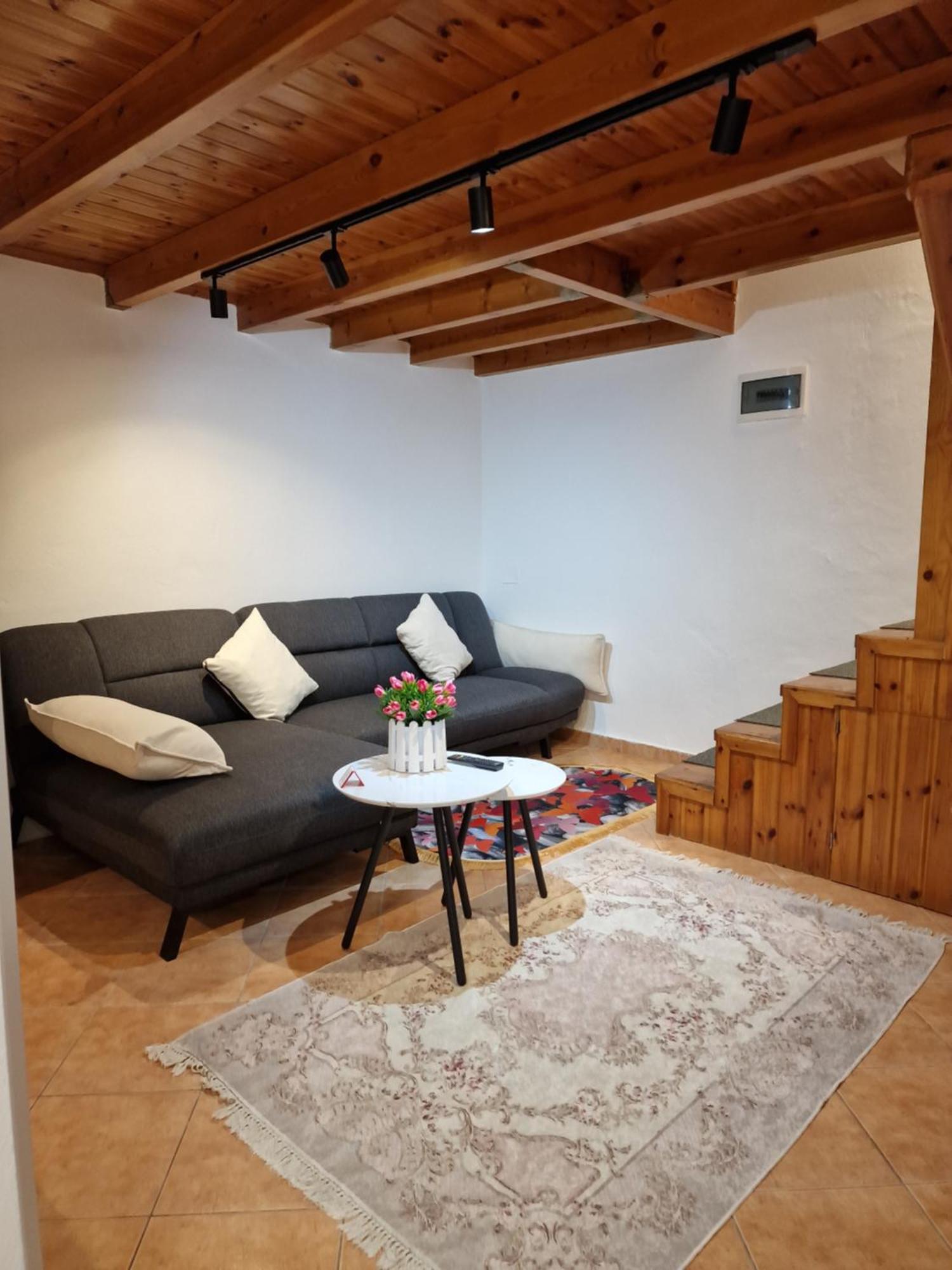 Apartment Antigona Gjirokastër Dış mekan fotoğraf