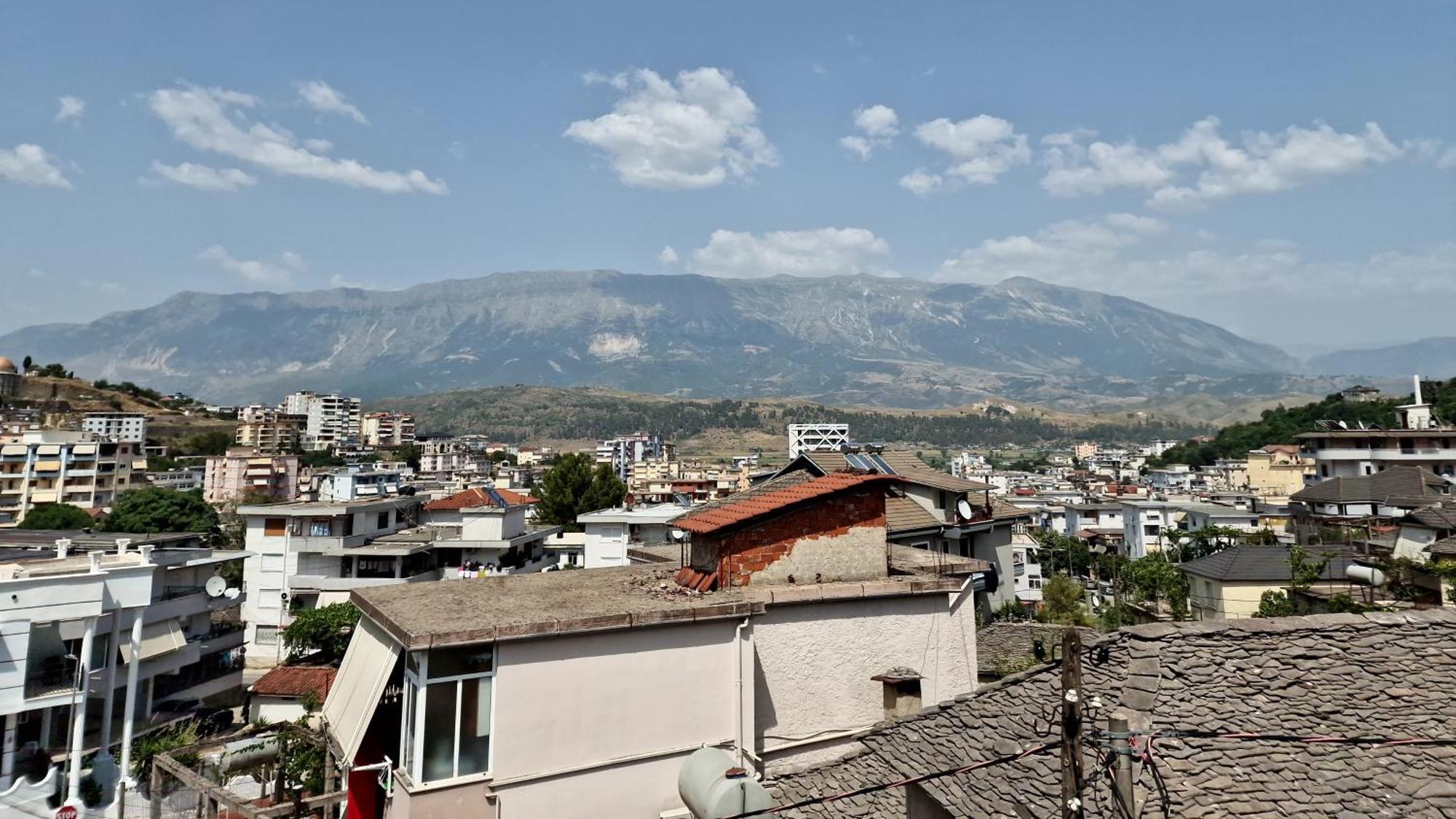 Apartment Antigona Gjirokastër Dış mekan fotoğraf